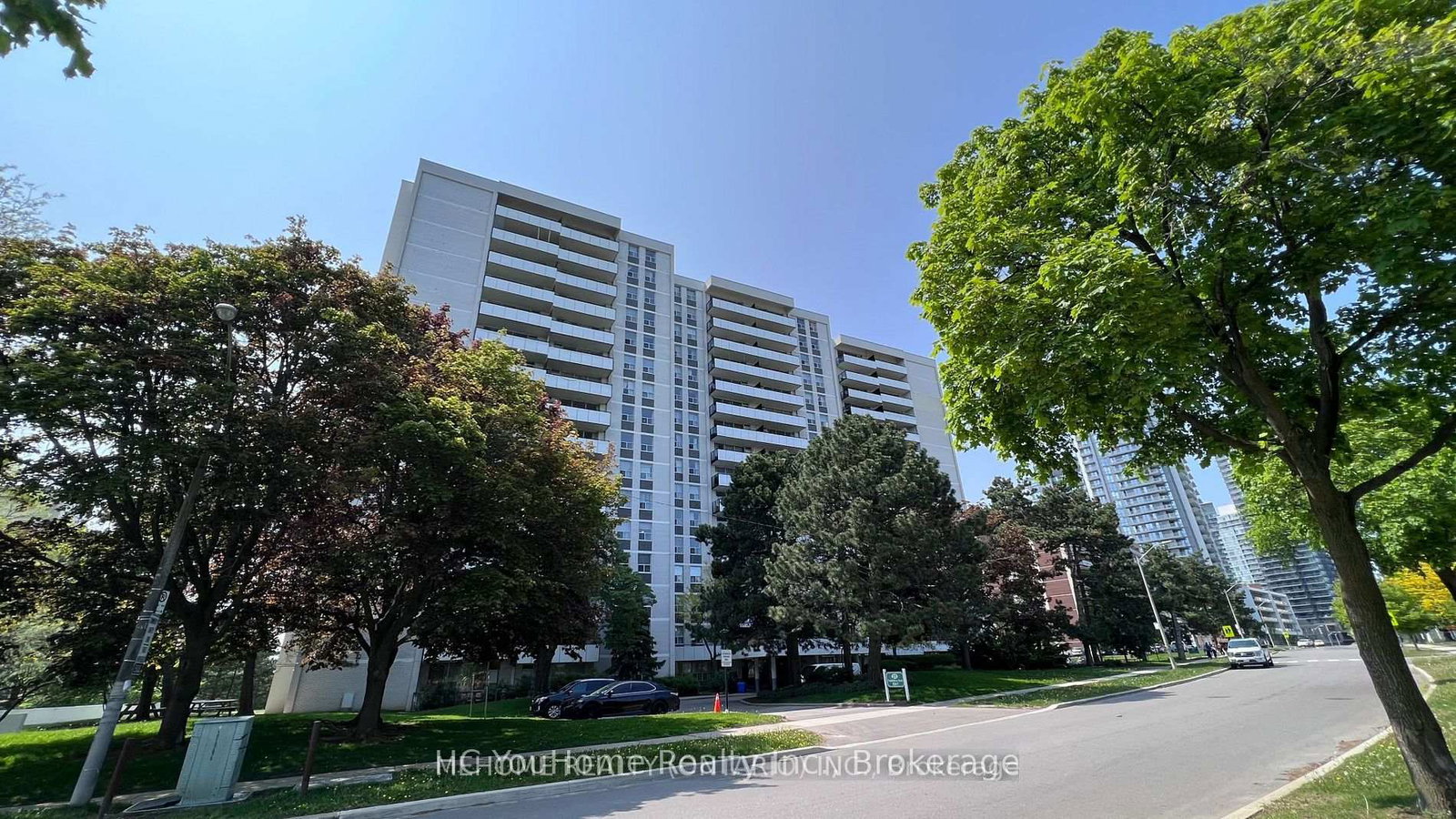 20-forest-manor-road-toronto-north-york-ontario-c13602042
