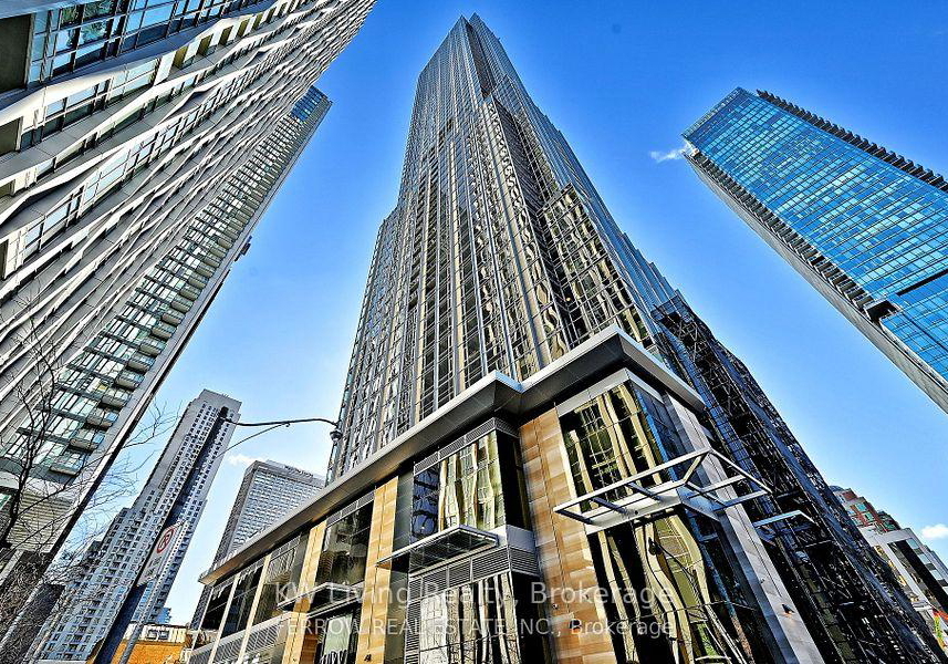 11-yorkville-avenue-toronto-toronto-ontario-c13602116