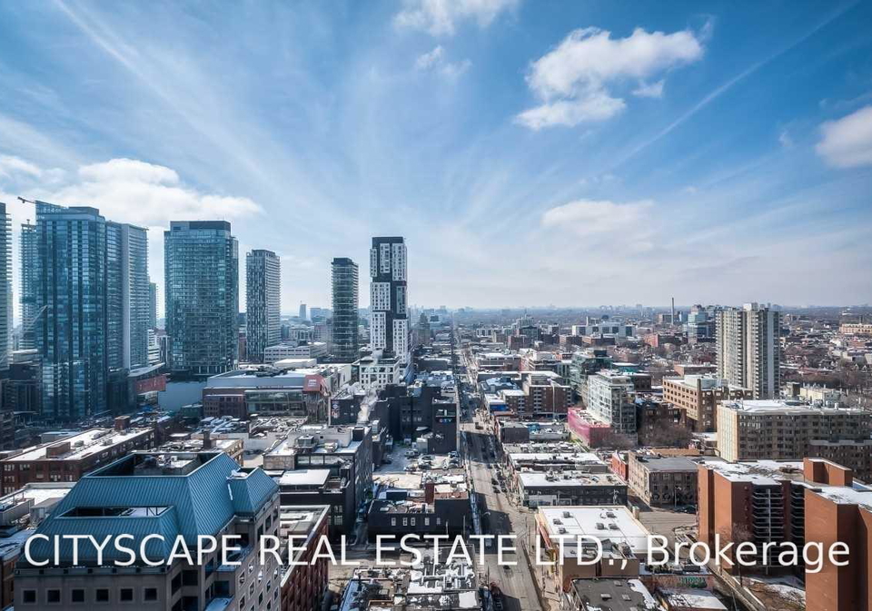 215-queen-street-w-toronto-toronto-ontario-c13602214