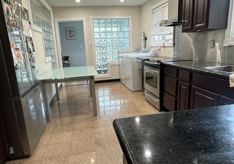 6-harrington-crescent-toronto-north-york-ontario-c13602294