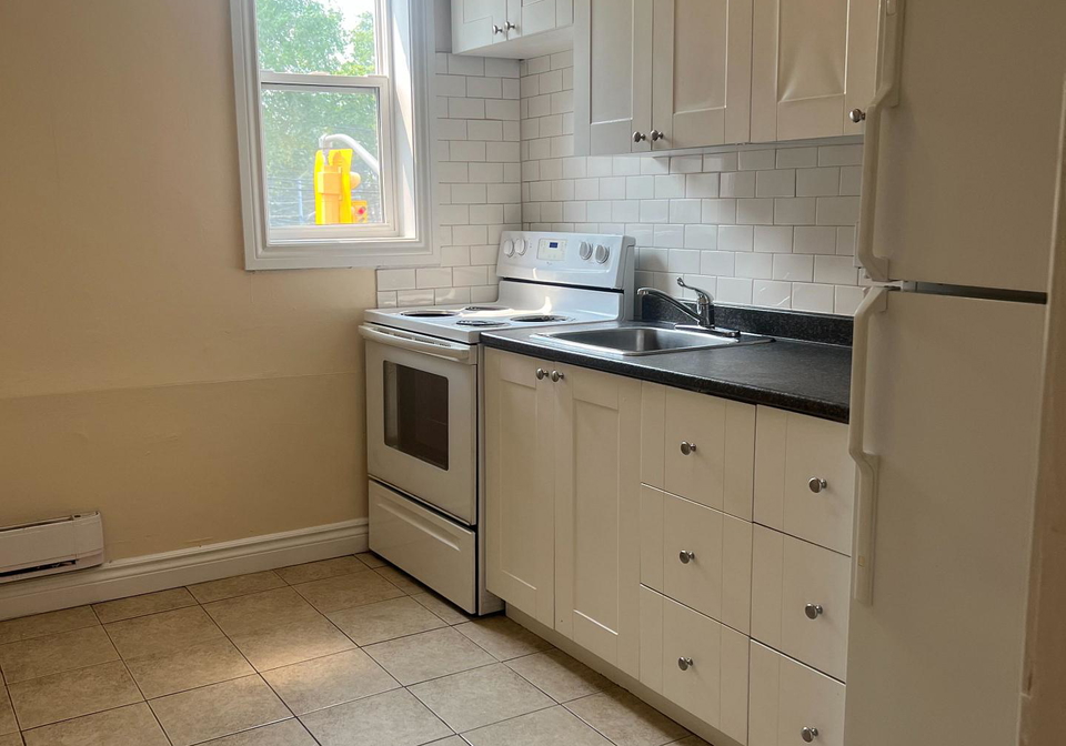 788-eglinton-avenue-e-toronto-east-york-ontario-c13602314