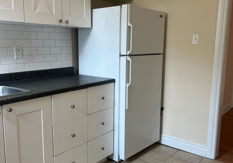 788-eglinton-avenue-e-toronto-east-york-ontario-c13602314