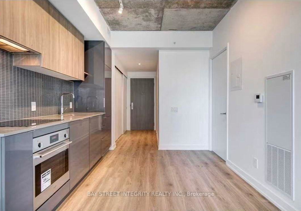 161-roehampton-avenue-toronto-toronto-ontario-c13602512