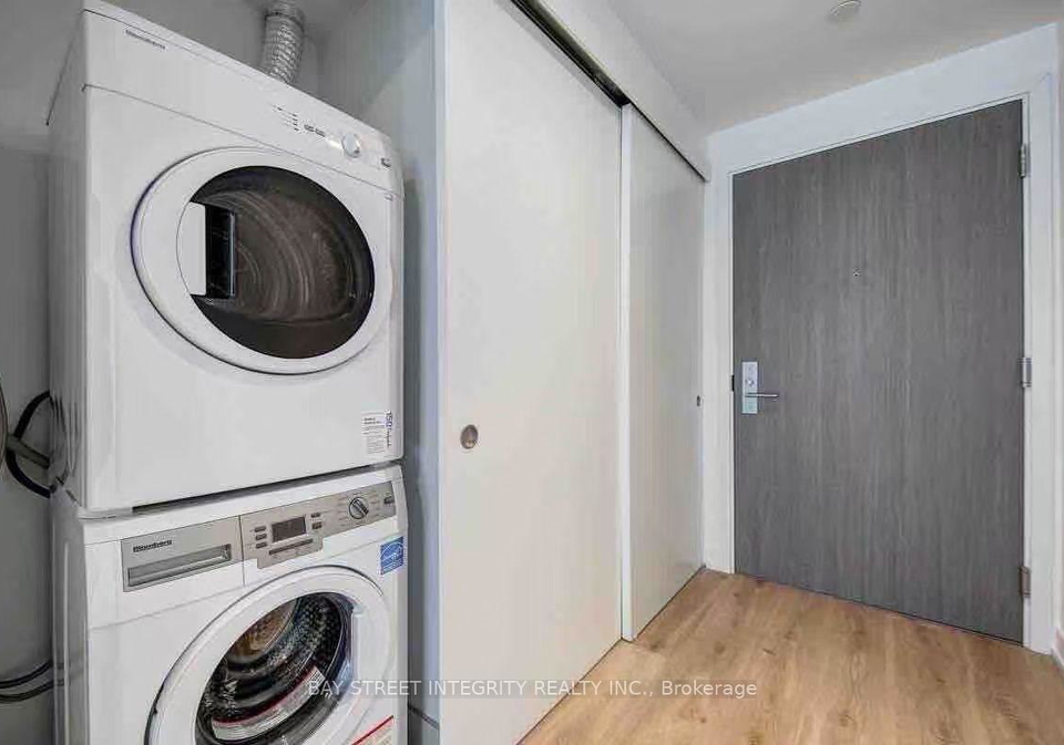 161-roehampton-avenue-toronto-toronto-ontario-c13602512