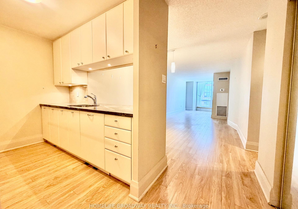 1055-bay-street-toronto-toronto-ontario-c13602666