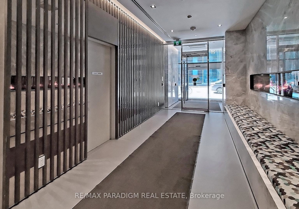 215-queen-street-w-toronto-toronto-ontario-c13602768