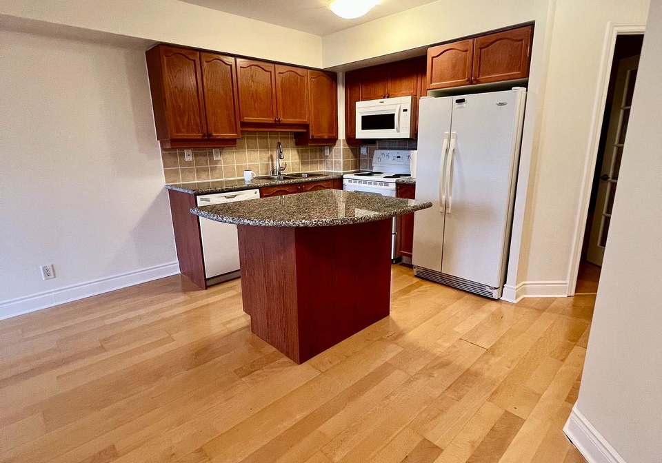 78-harrison-garden-boulevard-toronto-north-york-ontario-c13603428