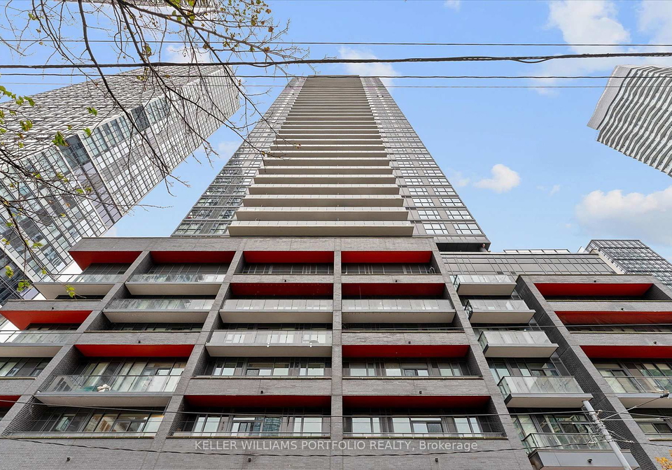 159-dundas-street-e-toronto-toronto-ontario-c13603596