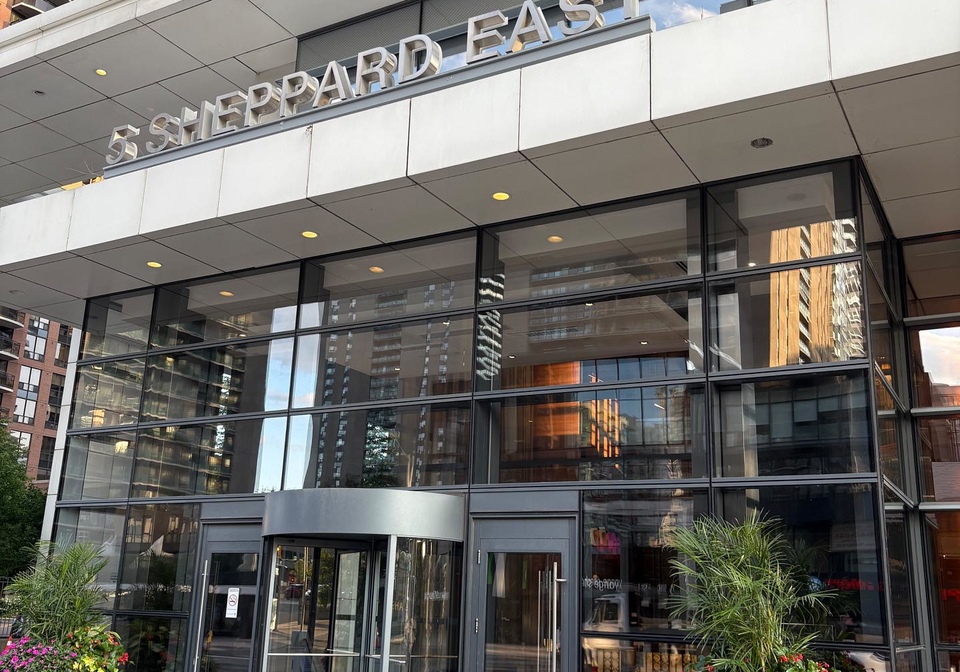 5-sheppard-avenue-e-toronto-north-york-ontario-c13603736