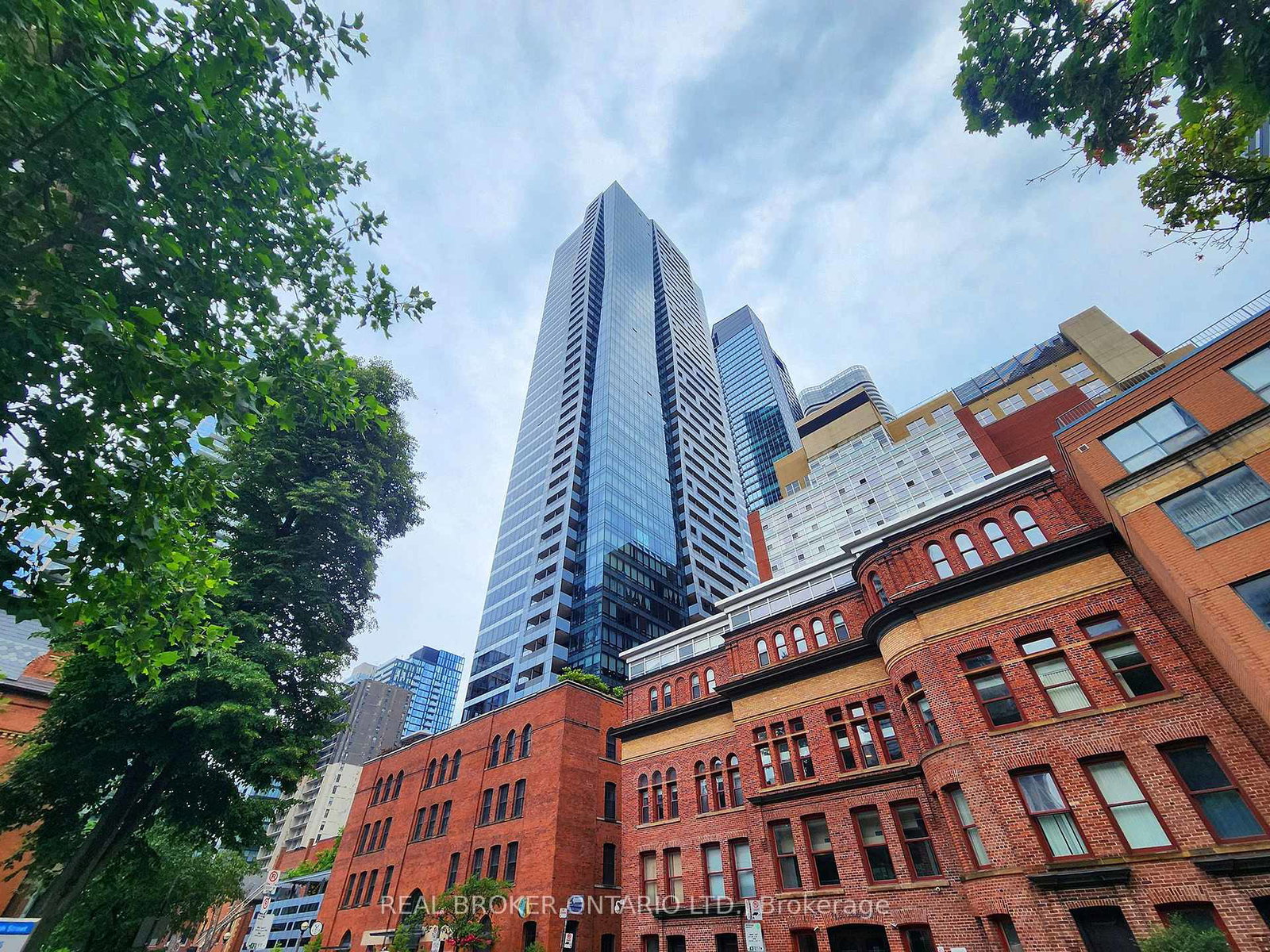5-st-joseph-street-toronto-toronto-ontario-c13604050