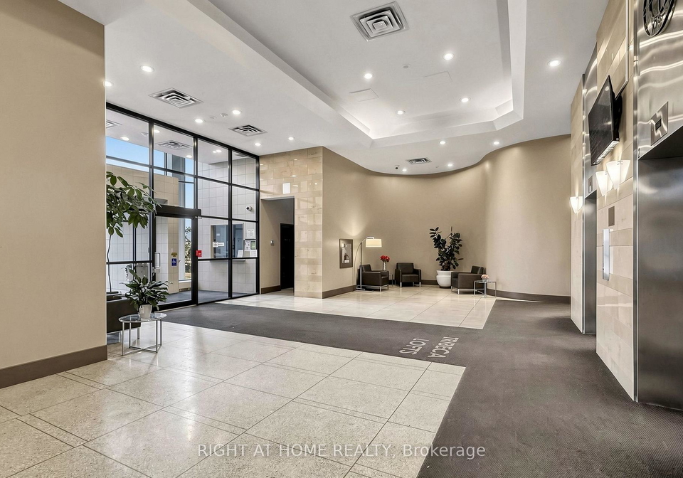 797-don-mills-road-toronto-east-york-ontario-c13604466