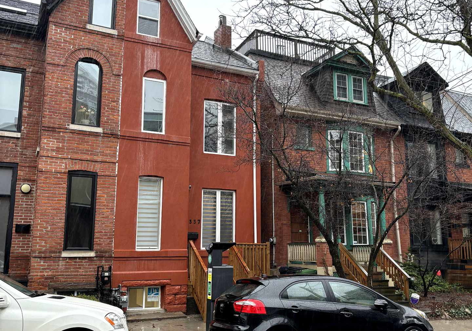 337-mutual-street-w-toronto-toronto-ontario-c13604554