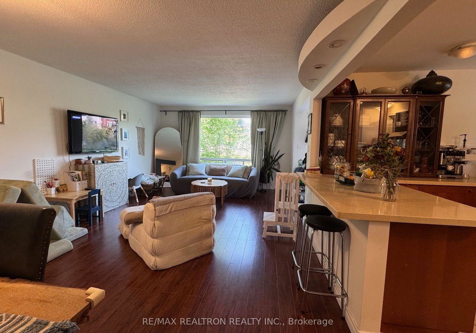 22-rochelle-crescent-toronto-north-york-ontario-c13605692
