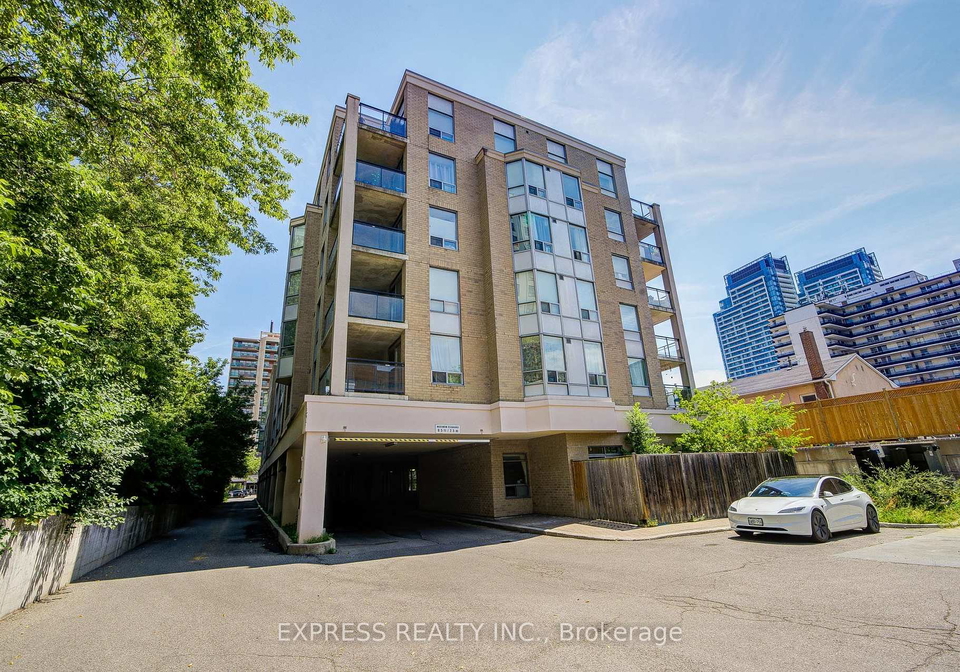 5940-yonge-street-toronto-toronto-ontario-c13605854