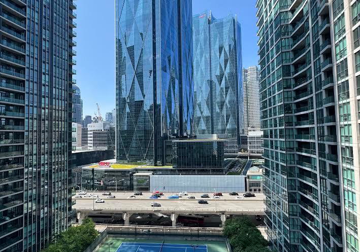 12-yonge-street-toronto-toronto-ontario-c13606020