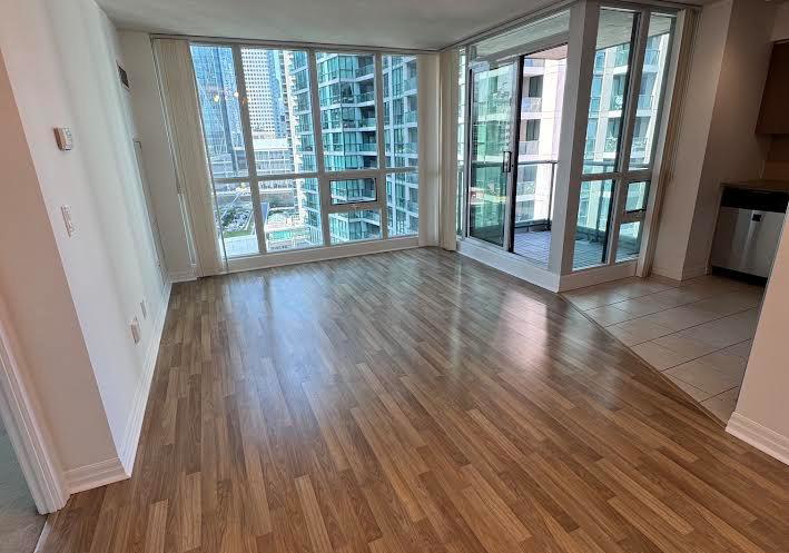 12-yonge-street-toronto-toronto-ontario-c13606020