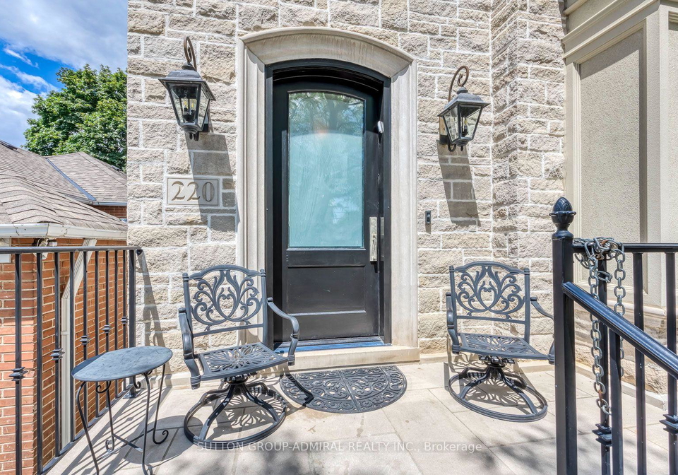 220-joicey-boulevard-toronto-toronto-ontario-c13606046