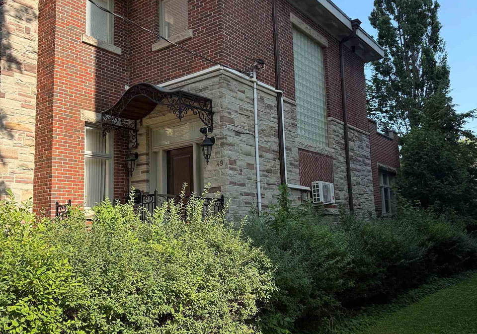 49-montclair-avenue-toronto-toronto-ontario-c13606152