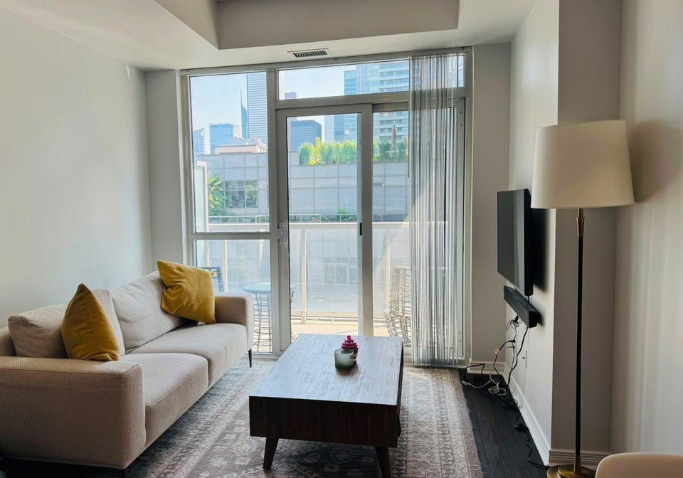 352-front-street-w-toronto-toronto-ontario-c13606384