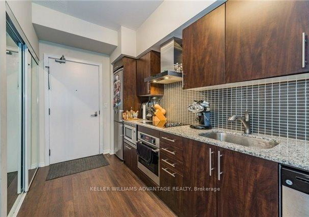 352-front-street-w-toronto-toronto-ontario-c13606384