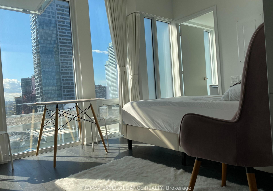 28-wellesley-street-e-toronto-toronto-ontario-c13606578
