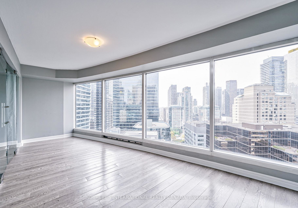 33-university-avenue-toronto-toronto-ontario-c13607038
