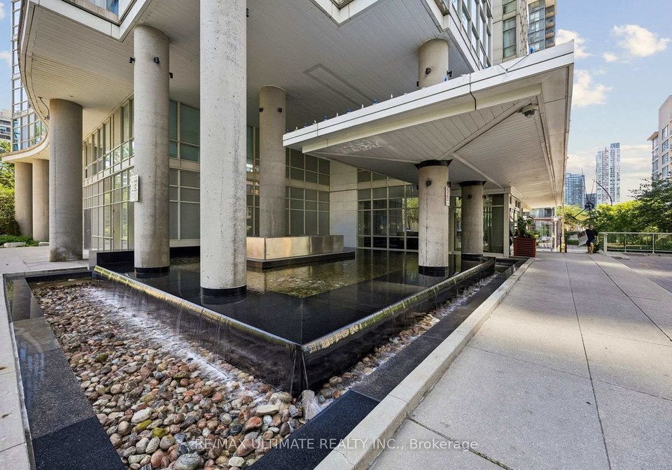 35-mariner-terrace-toronto-toronto-ontario-c13607280