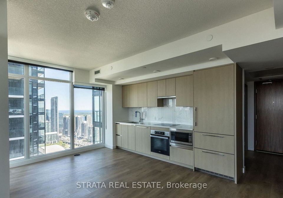 3-concord-cityplace-way-toronto-toronto-ontario-c13607474