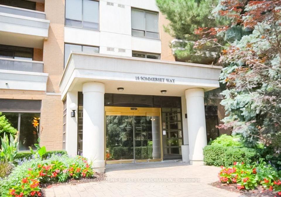 18-sommerset-way-toronto-north-york-ontario-c13607824