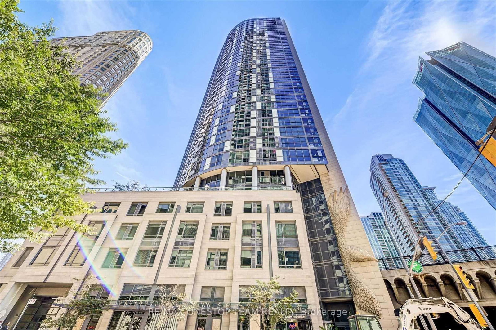 1-the-esplanade-toronto-toronto-ontario-c13607876