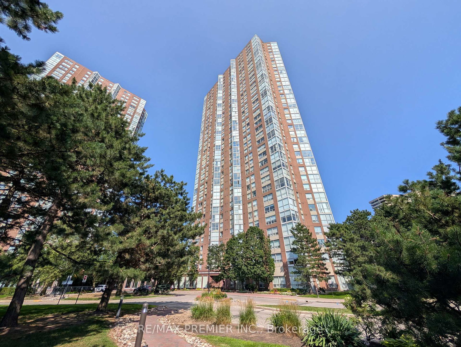 5-concorde-place-toronto-north-york-ontario-c13607982