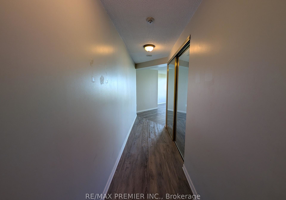 5-concorde-place-toronto-north-york-ontario-c13607982