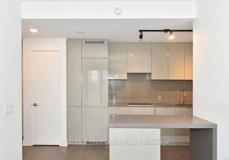 7-grenville-street-w-toronto-toronto-ontario-c13608202