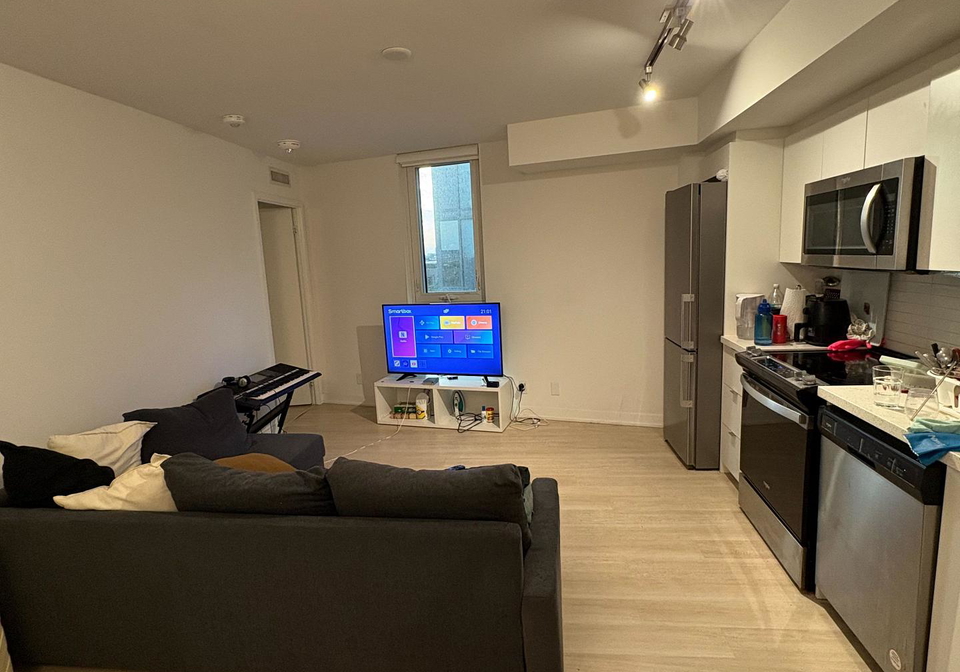 30-tretti-way-toronto-toronto-ontario-c13608674