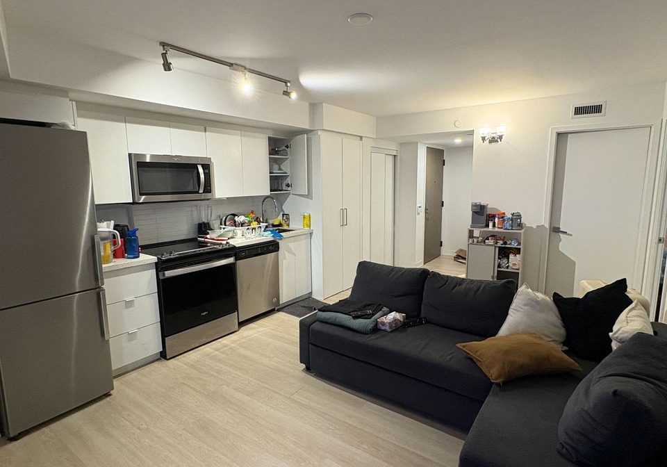 30-tretti-way-toronto-toronto-ontario-c13608674