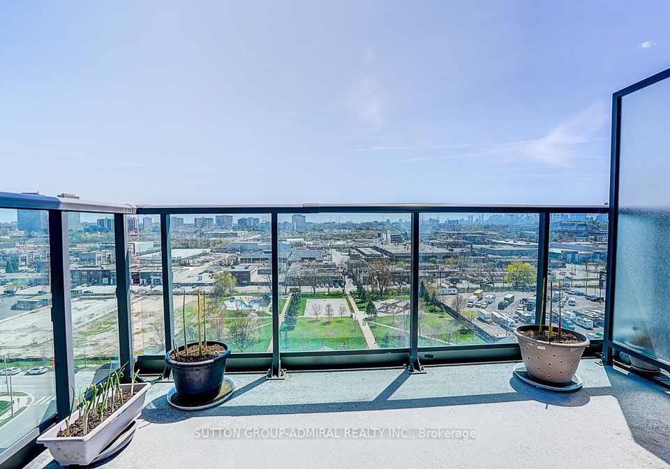 35-brian-peck-crescent-toronto-east-york-ontario-c13608686