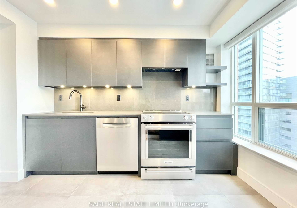 887-bay-street-toronto-toronto-ontario-c13608866