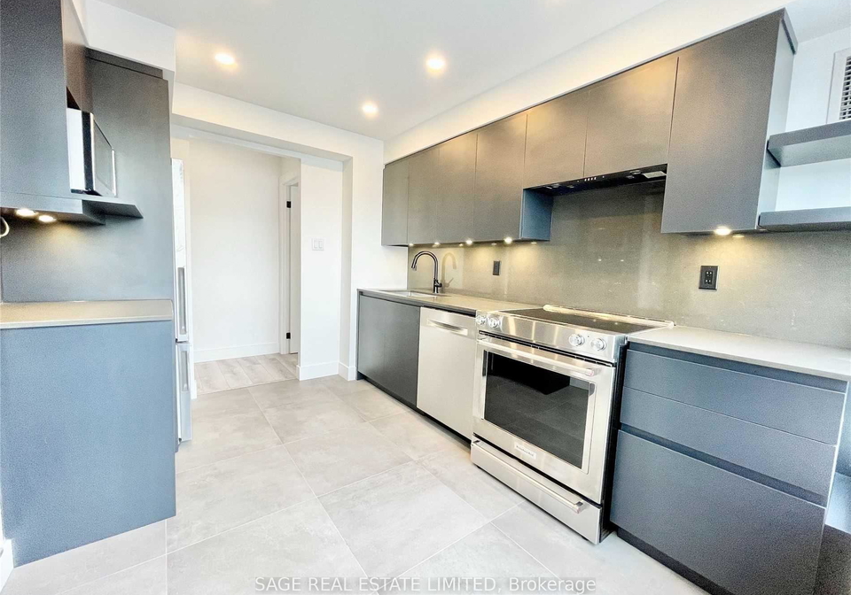 887-bay-street-toronto-toronto-ontario-c13608866
