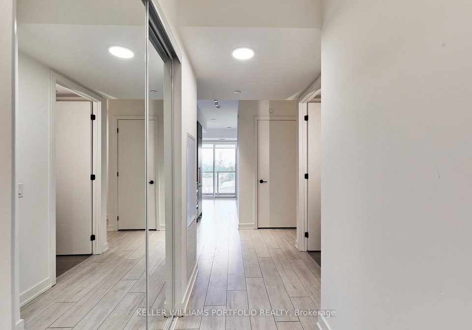 5-lakeview-avenue-toronto-toronto-ontario-c13609200