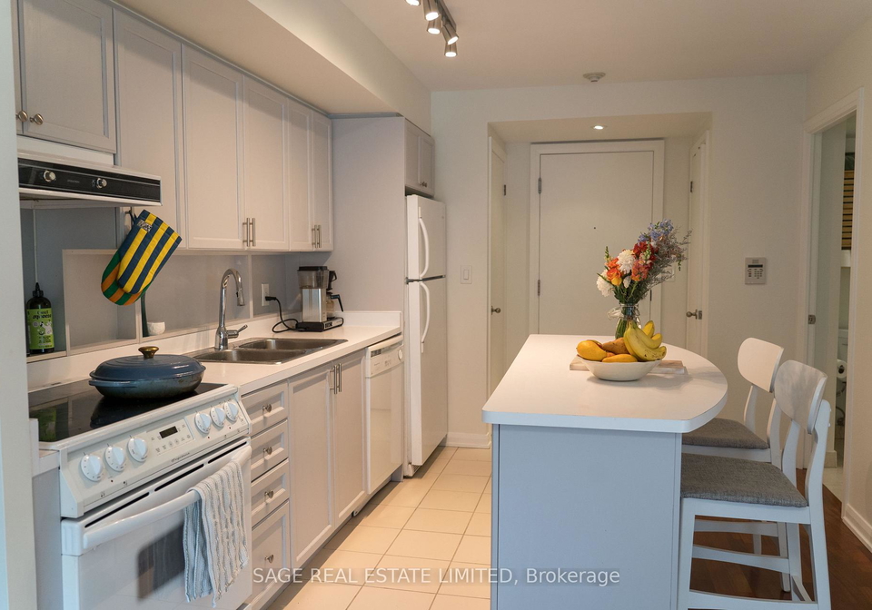 18-beverley-street-toronto-toronto-ontario-c13609284