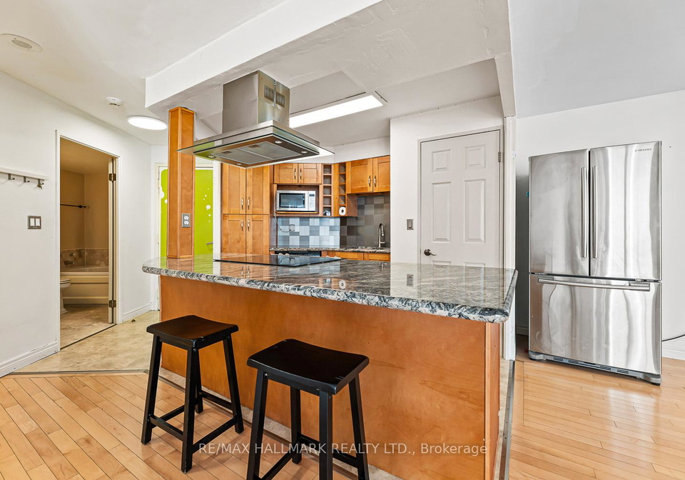 7-carlton-street-toronto-toronto-ontario-c13609304