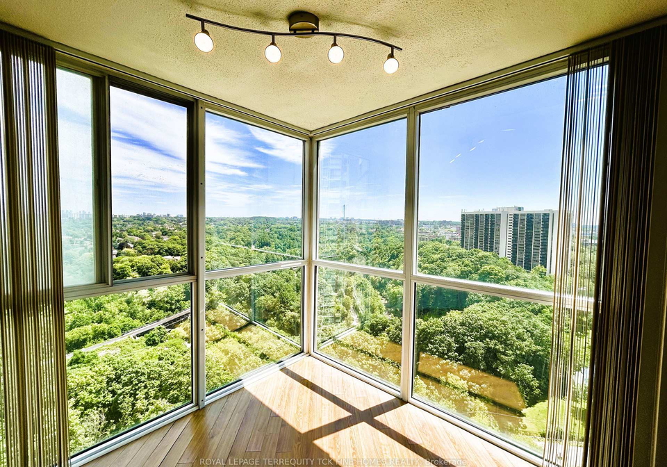 5-concorde-place-toronto-north-york-ontario-c13609724