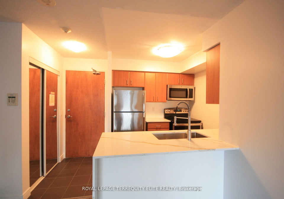 31-bales-avenue-toronto-north-york-ontario-c13609772