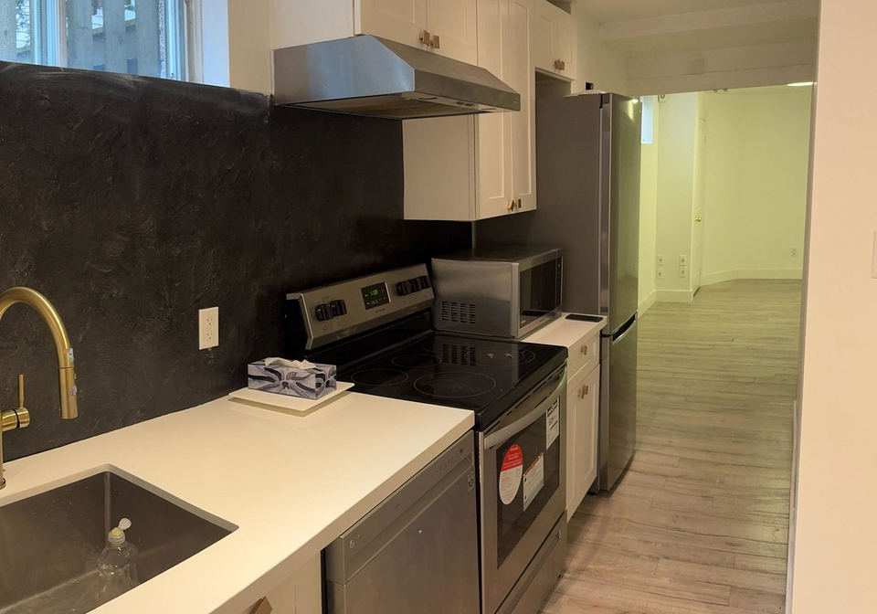 116-newton-drive-toronto-north-york-ontario-c13610110