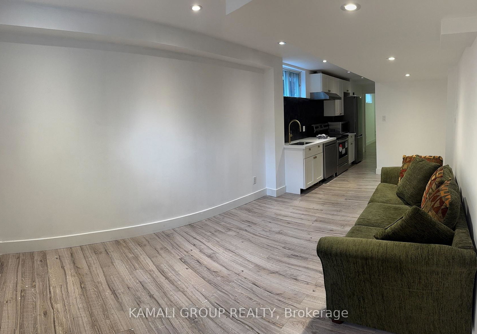 116-newton-drive-toronto-north-york-ontario-c13610110