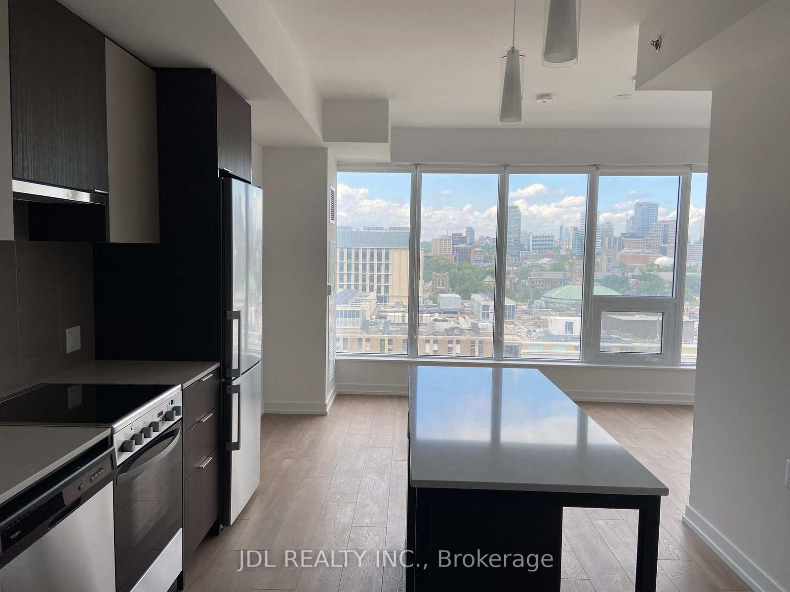 203-college-street-toronto-toronto-ontario-c13610346
