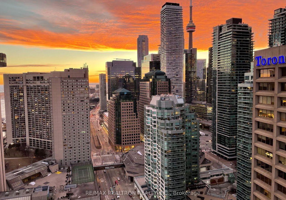 15-queens-quay-e-toronto-toronto-ontario-c13610406