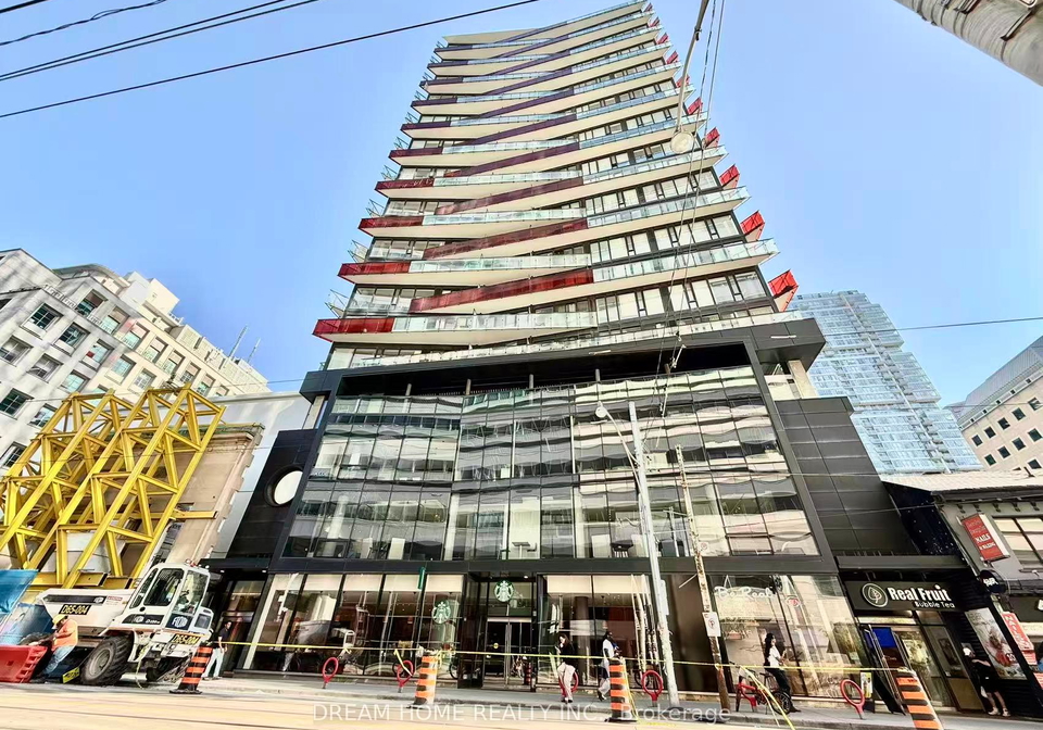 215-queen-street-w-toronto-toronto-ontario-c13610704