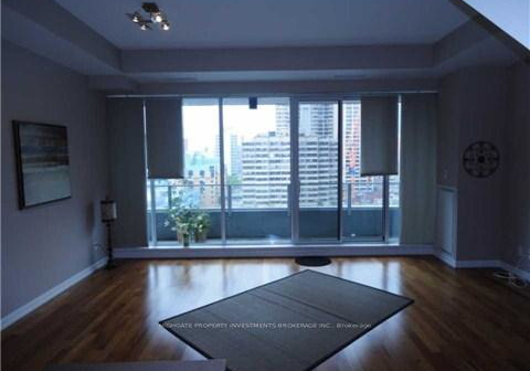 111-elizabeth-street-toronto-toronto-ontario-c13610764