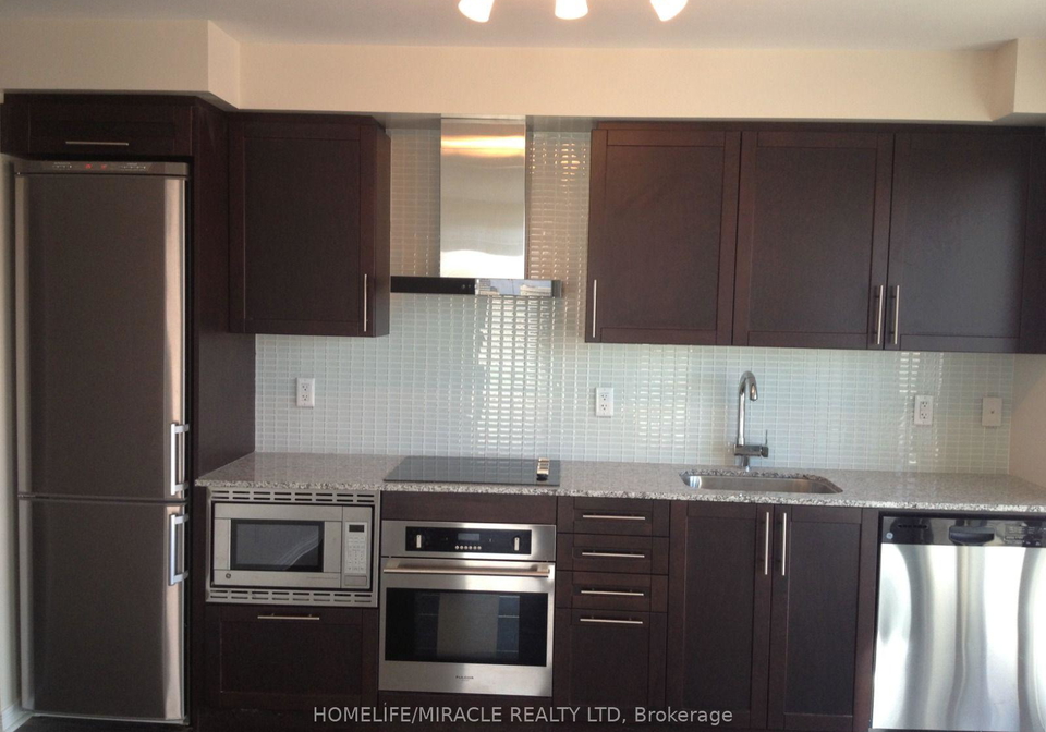 352-front-st-west-toronto-toronto-ontario-c13610840